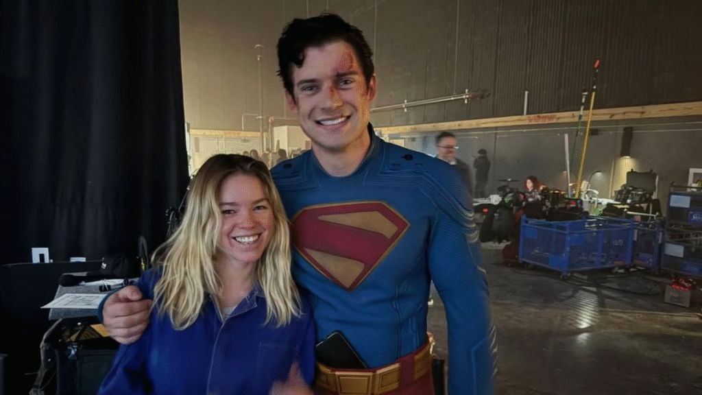 image-54-1024x576 Primeira Foto de Superman e Supergirl Juntos no Set!