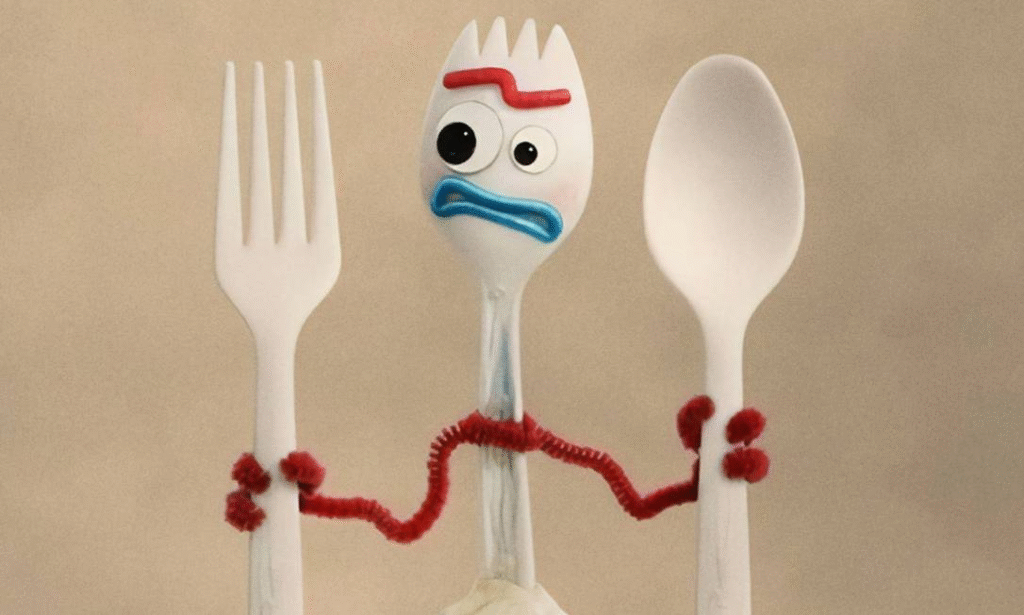 image-63-1024x615 Ator Confirma o Retorno do Garfinho para "Toy Story 5"
