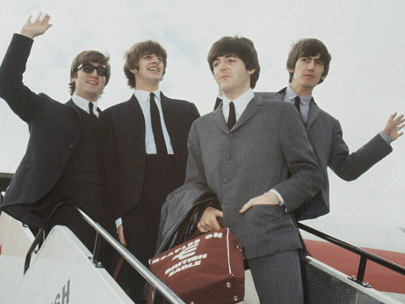 image-43 Filmes dos Beatles: Vazamento Mostra Joseph Quinn e Mescal no Set